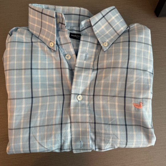 Southern Marsh Other - Southern Marsh Blue and White Casual Button Down Shirt. 100% cotton. Size L